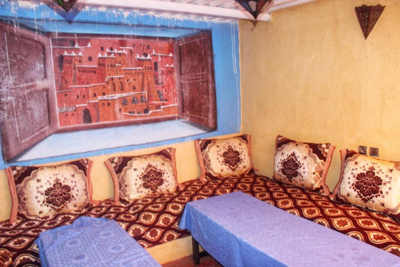 Auberge Et Hotel Les Amis תפראוט מראה חיצוני תמונה