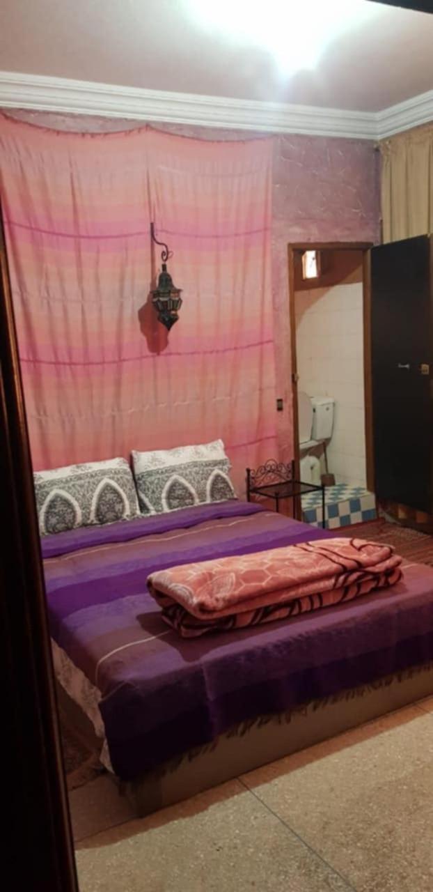 Auberge Et Hotel Les Amis תפראוט מראה חיצוני תמונה